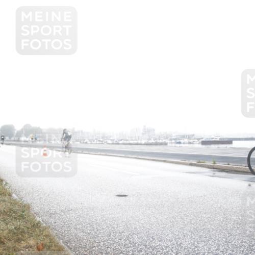16.08.2026 - KN Förde Triathlon 2026 H.Heesch http://msf.ph/oto/9970146 16.08.2026 09:49:48 Radfahren 212, 236 meine-sportfotos.de
