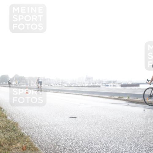 16.08.2026 - KN Förde Triathlon 2026 H.Heesch http://msf.ph/oto/9970147 16.08.2026 09:49:50 Radfahren 236, 244 meine-sportfotos.de