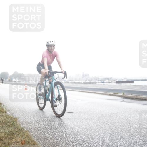 16.08.2026 - KN Förde Triathlon 2026 H.Heesch http://msf.ph/oto/9970153 16.08.2026 09:49:55 Radfahren 117, 186, 236, 244 meine-sportfotos.de