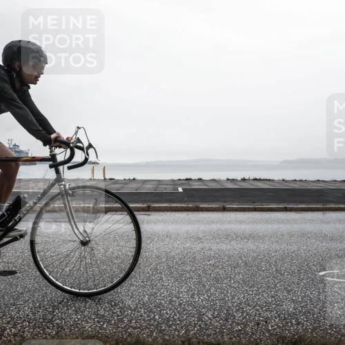 16.08.2026 - KN Förde Triathlon 2026 H.Heesch http://msf.ph/oto/9970213 16.08.2026 09:55:20 Radfahren 112, 235, 240 meine-sportfotos.de