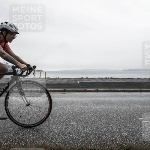 16.08.2026 - KN Förde Triathlon 2026 H.Heesch http://msf.ph/oto/9970234 16.08.2026 09:56:17 Radfahren 195, 254, 260, 805 meine-sportfotos.de