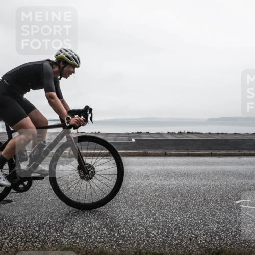 16.08.2026 - KN Förde Triathlon 2026 H.Heesch http://msf.ph/oto/9970238 16.08.2026 09:56:27 Radfahren 108, 172, 225, 261 meine-sportfotos.de