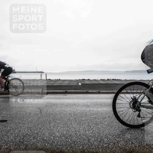16.08.2026 - KN Förde Triathlon 2026 H.Heesch http://msf.ph/oto/9970348 16.08.2026 10:01:11 Radfahren 190, 224, 227 meine-sportfotos.de