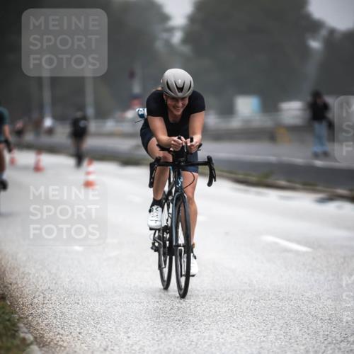 16.08.2026 - KN Förde Triathlon 2026 H.Heesch http://msf.ph/oto/9970570 16.08.2026 09:54:35 Radfahren 135, 232, 264 meine-sportfotos.de
