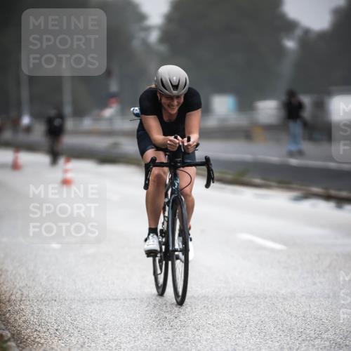 16.08.2026 - KN Förde Triathlon 2026 H.Heesch http://msf.ph/oto/9970572 16.08.2026 09:54:35 Radfahren 135, 232, 264 meine-sportfotos.de