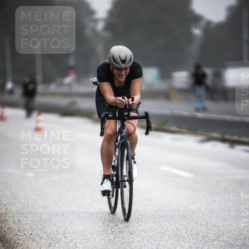 16.08.2026 - KN Förde Triathlon 2026 H.Heesch http://msf.ph/oto/9970573 16.08.2026 09:54:35 Radfahren 135, 232, 264 meine-sportfotos.de