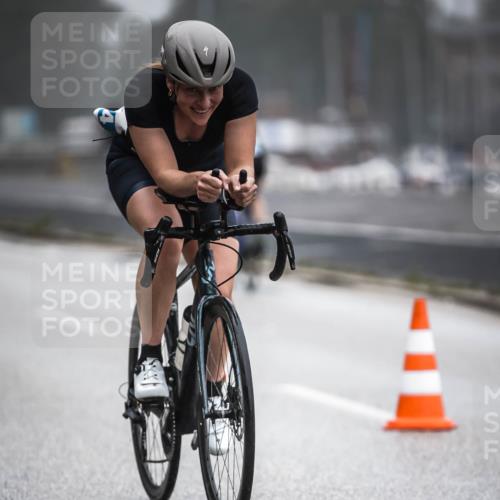 16.08.2026 - KN Förde Triathlon 2026 H.Heesch http://msf.ph/oto/9970583 16.08.2026 09:54:36 Radfahren 135, 232, 264 meine-sportfotos.de