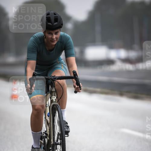 16.08.2026 - KN Förde Triathlon 2026 H.Heesch http://msf.ph/oto/9970602 16.08.2026 09:54:38 Radfahren 135, 232 meine-sportfotos.de