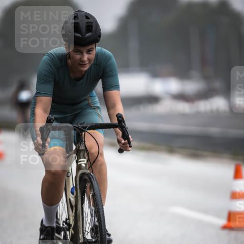 16.08.2026 - KN Förde Triathlon 2026 H.Heesch http://msf.ph/oto/9970604 16.08.2026 09:54:38 Radfahren 135, 232 meine-sportfotos.de