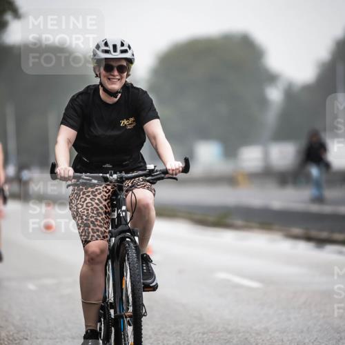 16.08.2026 - KN Förde Triathlon 2026 H.Heesch http://msf.ph/oto/9970615 16.08.2026 09:54:46 Radfahren 128, 132 meine-sportfotos.de