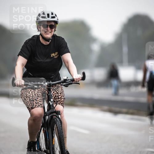 16.08.2026 - KN Förde Triathlon 2026 H.Heesch http://msf.ph/oto/9970621 16.08.2026 09:54:46 Radfahren 128, 132 meine-sportfotos.de