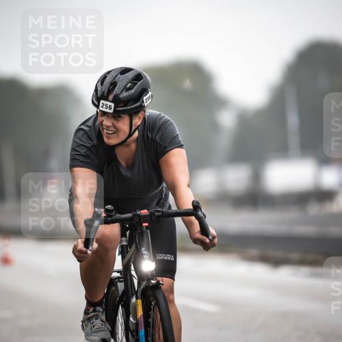16.08.2026 - KN Förde Triathlon 2026 H.Heesch http://msf.ph/oto/9970695 16.08.2026 09:54:56 Radfahren 193, 199, 205, 247, 256 meine-sportfotos.de