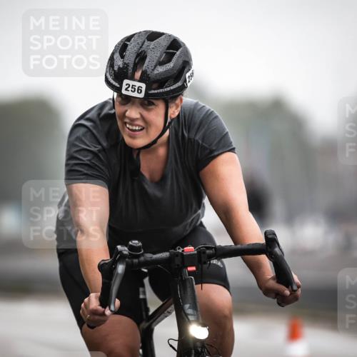 16.08.2026 - KN Förde Triathlon 2026 H.Heesch http://msf.ph/oto/9970704 16.08.2026 09:54:56 Radfahren 193, 199, 205, 247, 256 meine-sportfotos.de