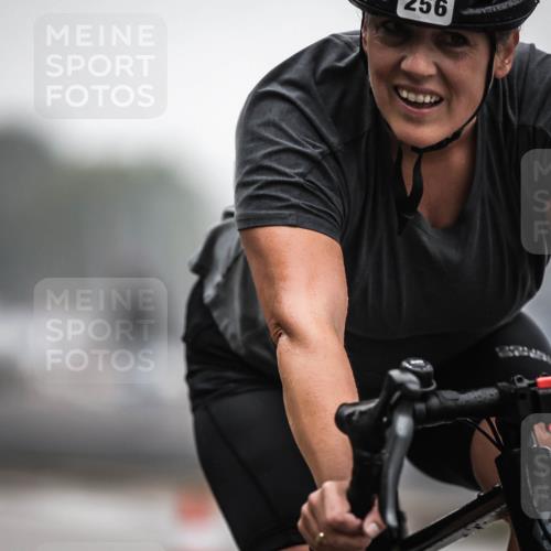 16.08.2026 - KN Förde Triathlon 2026 H.Heesch http://msf.ph/oto/9970711 16.08.2026 09:54:56 Radfahren 193, 199, 205, 247, 256 meine-sportfotos.de