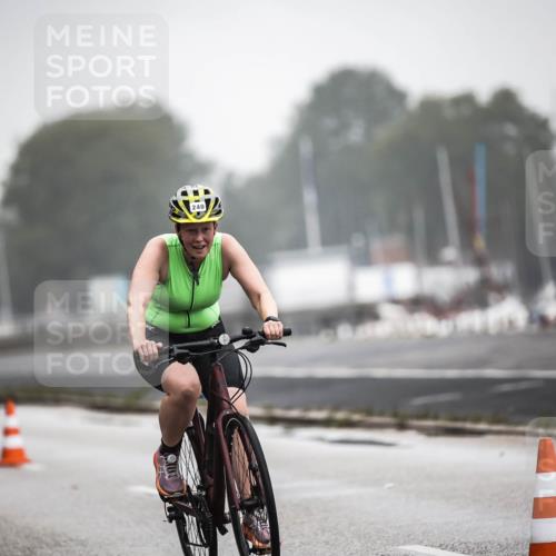 16.08.2026 - KN Förde Triathlon 2026 H.Heesch http://msf.ph/oto/9970752 16.08.2026 09:55:21 Radfahren 112, 235, 240 meine-sportfotos.de
