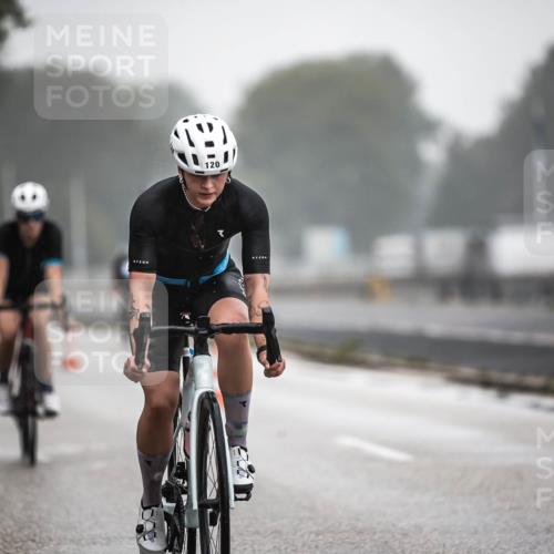 16.08.2026 - KN Förde Triathlon 2026 H.Heesch http://msf.ph/oto/9970879 16.08.2026 09:56:08 Radfahren 197, 202, 229 meine-sportfotos.de
