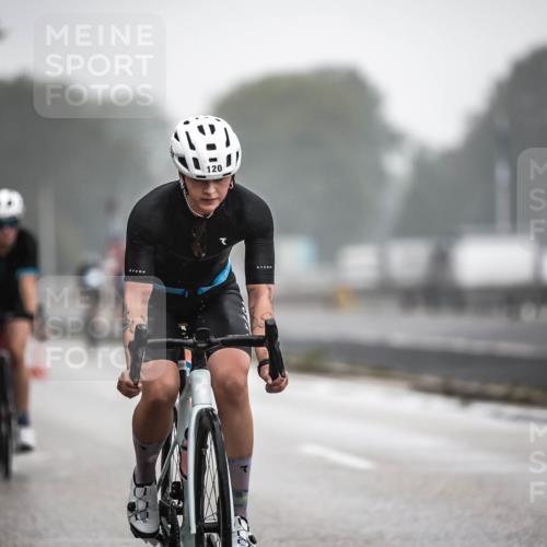 16.08.2026 - KN Förde Triathlon 2026 H.Heesch http://msf.ph/oto/9970881 16.08.2026 09:56:08 Radfahren 197, 202, 229 meine-sportfotos.de