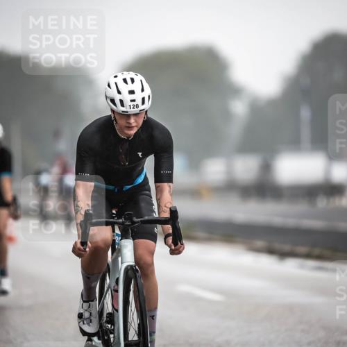 16.08.2026 - KN Förde Triathlon 2026 H.Heesch http://msf.ph/oto/9970882 16.08.2026 09:56:08 Radfahren 197, 202, 229 meine-sportfotos.de