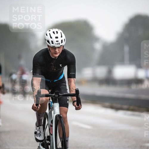 16.08.2026 - KN Förde Triathlon 2026 H.Heesch http://msf.ph/oto/9970883 16.08.2026 09:56:08 Radfahren 197, 202, 229 meine-sportfotos.de