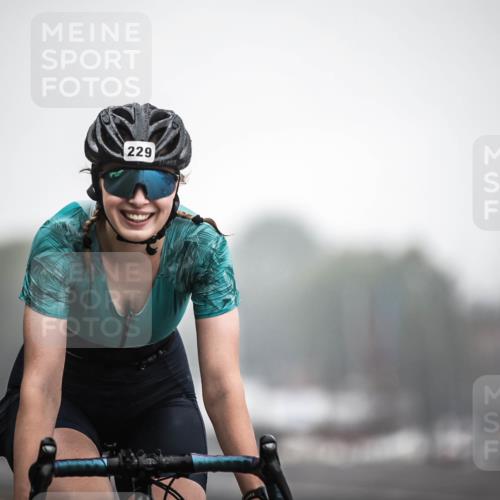 16.08.2026 - KN Förde Triathlon 2026 H.Heesch http://msf.ph/oto/9970903 16.08.2026 09:56:11 Radfahren 195, 197, 202, 229, 254, 805 meine-sportfotos.de