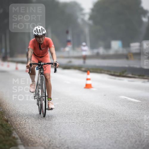 16.08.2026 - KN Förde Triathlon 2026 H.Heesch http://msf.ph/oto/9970918 16.08.2026 09:56:14 Radfahren 195, 197, 229, 254, 260, 805 meine-sportfotos.de