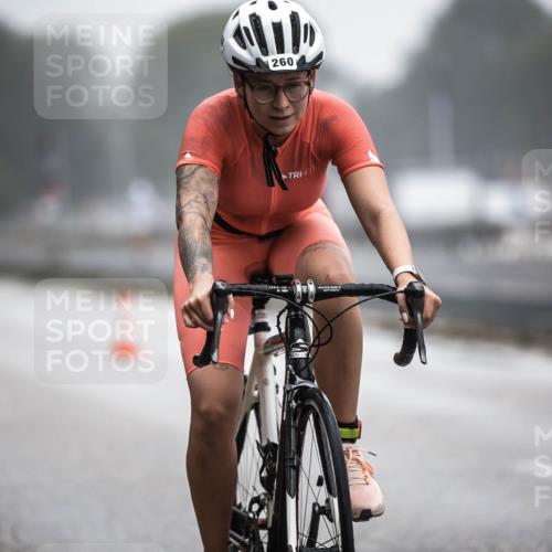 16.08.2026 - KN Förde Triathlon 2026 H.Heesch http://msf.ph/oto/9970941 16.08.2026 09:56:16 Radfahren 195, 254, 260, 805 meine-sportfotos.de