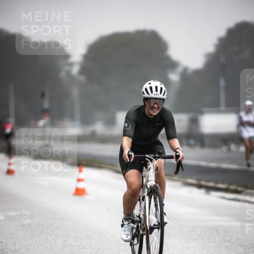 16.08.2026 - KN Förde Triathlon 2026 H.Heesch http://msf.ph/oto/9970990 16.08.2026 09:56:30 Radfahren 108, 137, 172 meine-sportfotos.de