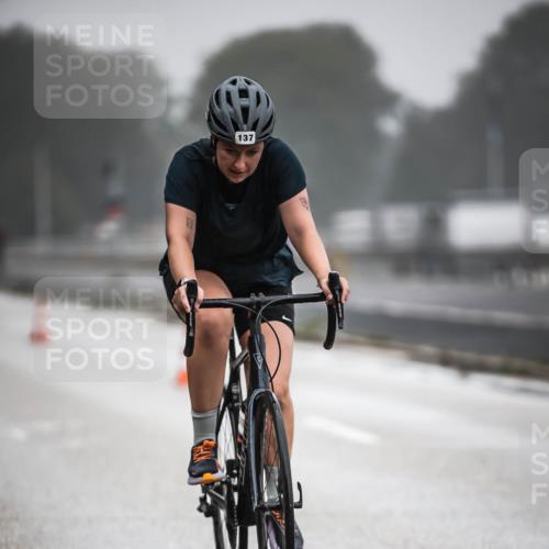 16.08.2026 - KN Förde Triathlon 2026 H.Heesch http://msf.ph/oto/9971010 16.08.2026 09:56:33 Radfahren 108, 137 meine-sportfotos.de