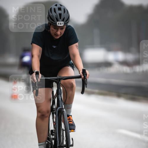 16.08.2026 - KN Förde Triathlon 2026 H.Heesch http://msf.ph/oto/9971016 16.08.2026 09:56:33 Radfahren 108, 137 meine-sportfotos.de