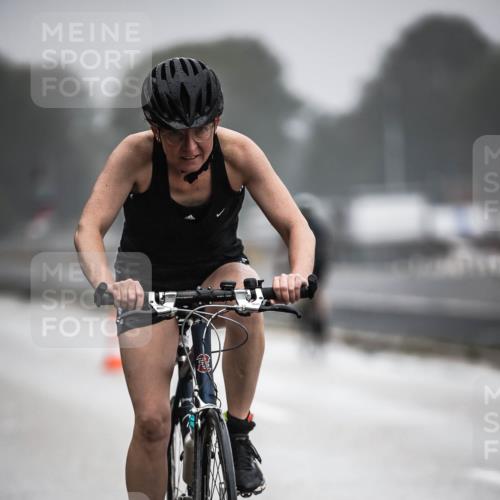 16.08.2026 - KN Förde Triathlon 2026 H.Heesch http://msf.ph/oto/9971076 16.08.2026 09:57:01 Radfahren 145, 213, 215 meine-sportfotos.de