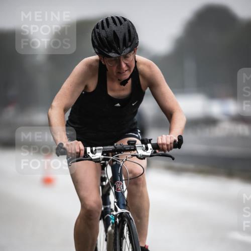 16.08.2026 - KN Förde Triathlon 2026 H.Heesch http://msf.ph/oto/9971079 16.08.2026 09:57:01 Radfahren 145, 213, 215 meine-sportfotos.de
