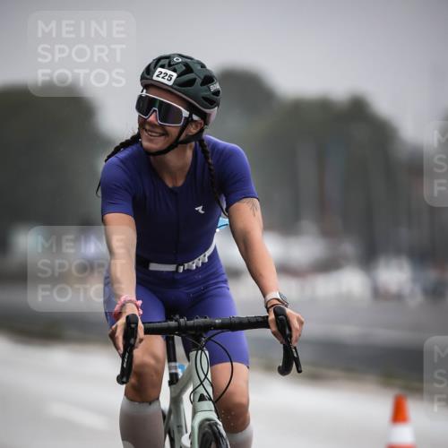 16.08.2026 - KN Förde Triathlon 2026 H.Heesch http://msf.ph/oto/9971240 16.08.2026 09:58:56 Radfahren 138, 156, 174, 254, 265 meine-sportfotos.de