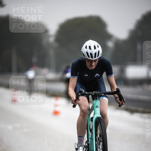 16.08.2026 - KN Förde Triathlon 2026 H.Heesch http://msf.ph/oto/9971303 16.08.2026 09:59:22 Radfahren 201, 268 meine-sportfotos.de