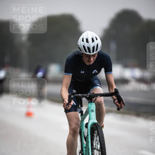 16.08.2026 - KN Förde Triathlon 2026 H.Heesch http://msf.ph/oto/9971306 16.08.2026 09:59:22 Radfahren 201, 268 meine-sportfotos.de