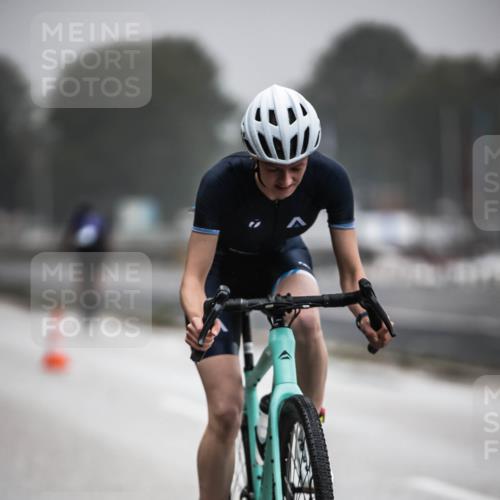 16.08.2026 - KN Förde Triathlon 2026 H.Heesch http://msf.ph/oto/9971307 16.08.2026 09:59:22 Radfahren 201, 268 meine-sportfotos.de