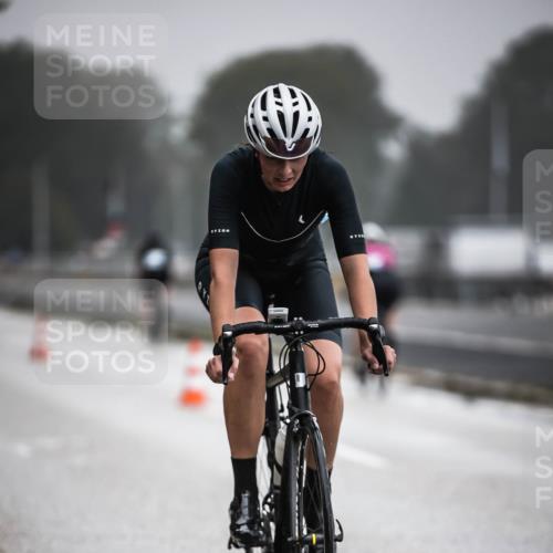 16.08.2026 - KN Förde Triathlon 2026 H.Heesch http://msf.ph/oto/9971378 16.08.2026 09:59:50 Radfahren 103, 266 meine-sportfotos.de