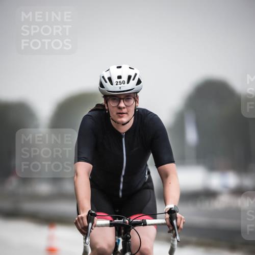 16.08.2026 - KN Förde Triathlon 2026 H.Heesch http://msf.ph/oto/9971401 16.08.2026 10:00:06 Radfahren 244, 250 meine-sportfotos.de