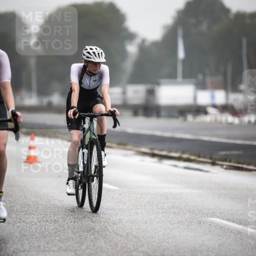 16.08.2026 - KN Förde Triathlon 2026 H.Heesch http://msf.ph/oto/9971413 16.08.2026 10:00:11 Radfahren 244 meine-sportfotos.de