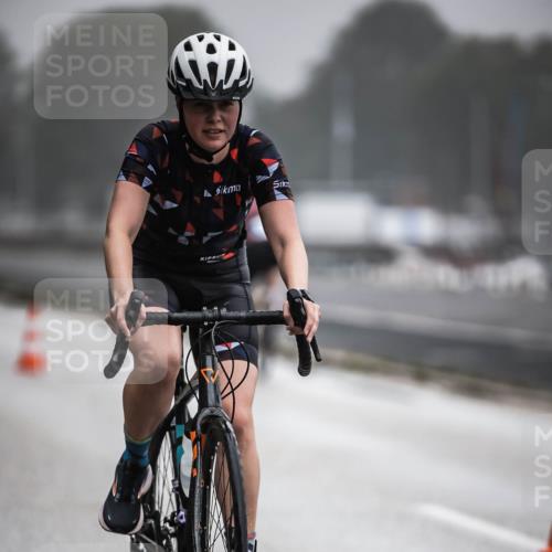 16.08.2026 - KN Förde Triathlon 2026 H.Heesch http://msf.ph/oto/9971554 16.08.2026 10:00:44 Radfahren 200, 242, 246, 248 meine-sportfotos.de