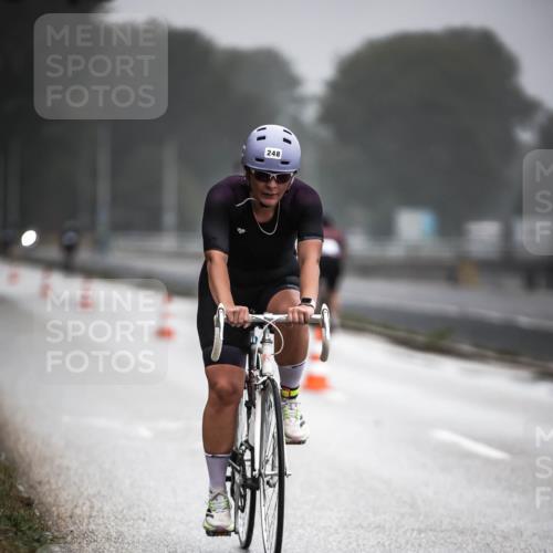 16.08.2026 - KN Förde Triathlon 2026 H.Heesch http://msf.ph/oto/9971562 16.08.2026 10:00:46 Radfahren 200, 242, 246, 248 meine-sportfotos.de
