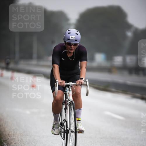 16.08.2026 - KN Förde Triathlon 2026 H.Heesch http://msf.ph/oto/9971566 16.08.2026 10:00:46 Radfahren 200, 242, 246, 248 meine-sportfotos.de