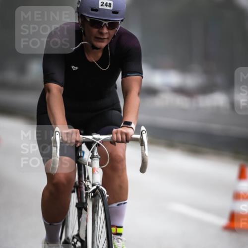 16.08.2026 - KN Förde Triathlon 2026 H.Heesch http://msf.ph/oto/9971583 16.08.2026 10:00:47 Radfahren 200, 246, 248 meine-sportfotos.de