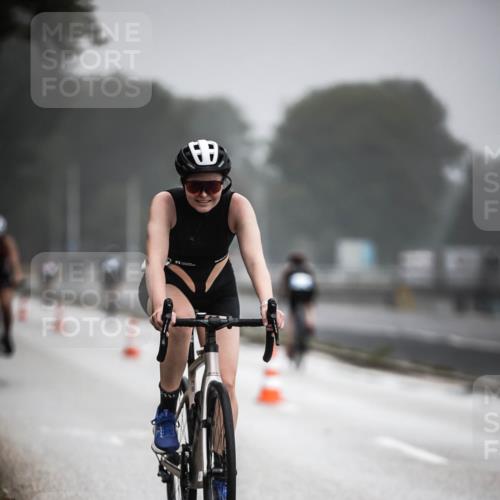 16.08.2026 - KN Förde Triathlon 2026 H.Heesch http://msf.ph/oto/9971587 16.08.2026 10:00:56 Radfahren 228, 238, 243 meine-sportfotos.de