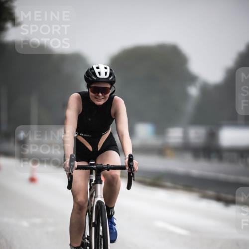 16.08.2026 - KN Förde Triathlon 2026 H.Heesch http://msf.ph/oto/9971592 16.08.2026 10:00:56 Radfahren 228, 238, 243 meine-sportfotos.de