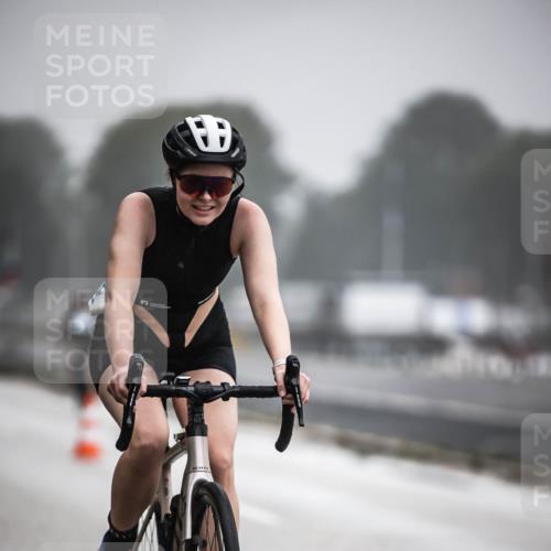 16.08.2026 - KN Förde Triathlon 2026 H.Heesch http://msf.ph/oto/9971599 16.08.2026 10:00:56 Radfahren 228, 238, 243 meine-sportfotos.de