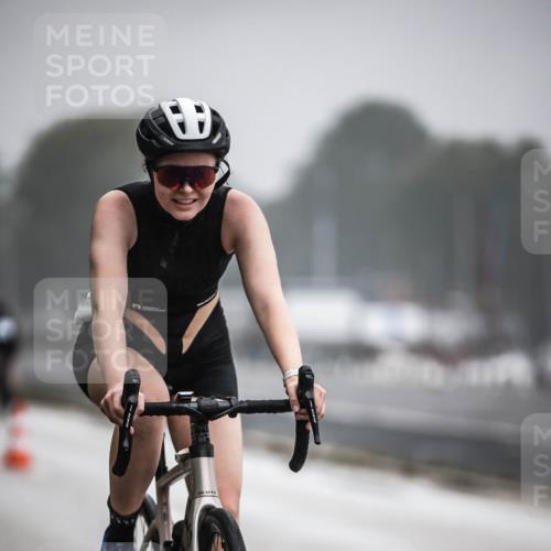 16.08.2026 - KN Förde Triathlon 2026 H.Heesch http://msf.ph/oto/9971602 16.08.2026 10:00:56 Radfahren 228, 238, 243 meine-sportfotos.de