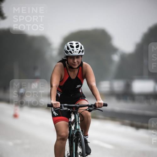 16.08.2026 - KN Förde Triathlon 2026 H.Heesch http://msf.ph/oto/9971612 16.08.2026 10:00:59 Radfahren 228, 238, 243 meine-sportfotos.de
