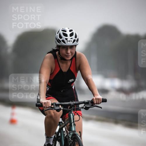 16.08.2026 - KN Förde Triathlon 2026 H.Heesch http://msf.ph/oto/9971619 16.08.2026 10:00:59 Radfahren 228, 238, 243 meine-sportfotos.de