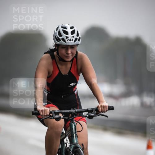 16.08.2026 - KN Förde Triathlon 2026 H.Heesch http://msf.ph/oto/9971621 16.08.2026 10:00:59 Radfahren 228, 238, 243 meine-sportfotos.de