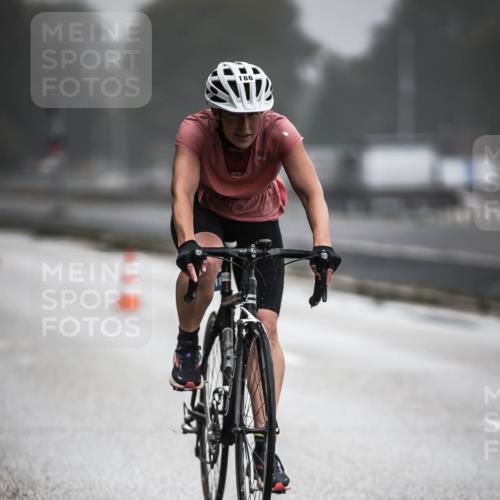 16.08.2026 - KN Förde Triathlon 2026 H.Heesch http://msf.ph/oto/9971636 16.08.2026 10:01:02 Radfahren 212, 243 meine-sportfotos.de